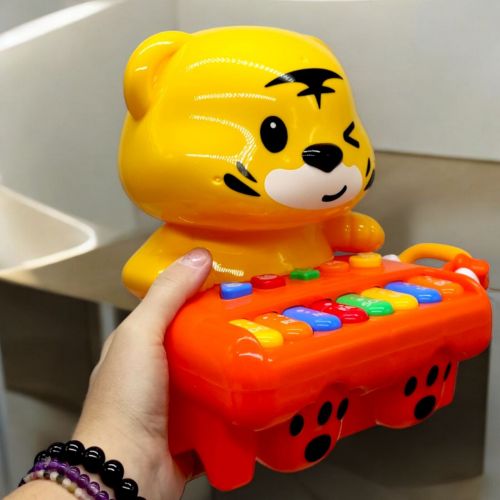 Інтерактивна іграшка "Little Tiger Piano" (23 см)