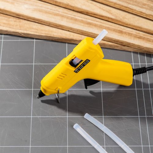 Пiстолет для клею Deli ЕА50061 жовт 7мм 20W+ 3стрижня