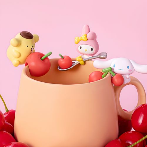 Фігурка-сюрприз "POP TOP. HELLO KITTY ТА ДРУЗІ – ВИШЕНЬКИ" (мікс видів)