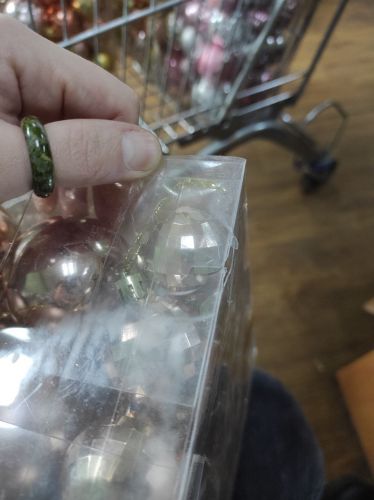 Уцінка. Новорічні прикраси C 67591 (18) 48 штук, кульки, D=3.5 см та 5 см, у слюді   - Пошкоджена упаковка та декілька кульок